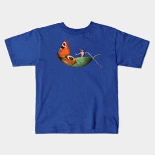 Discovery in the woods Kids T-Shirt